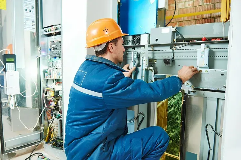 Quy trình bảo trì thang máy chuyên nghiệp tại SMART HOUSE