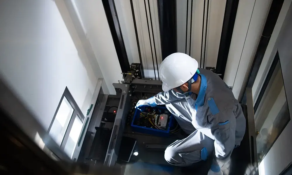 Ưu và nhược điểm của thang máy dùng điện 1 pha và 3 pha